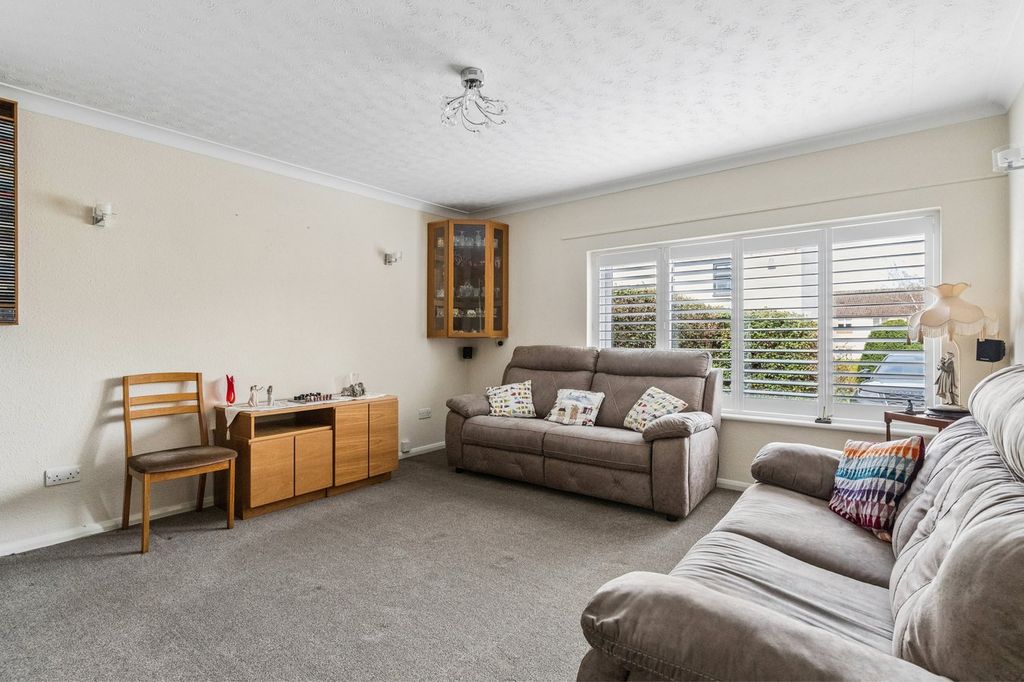 Property photo 3 of 23