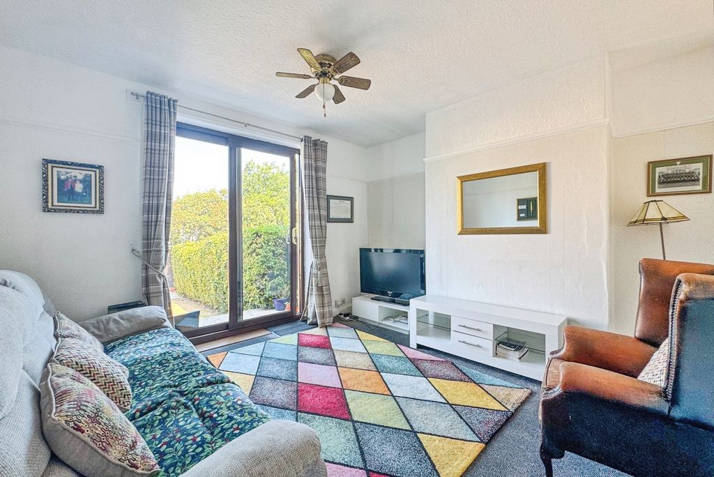 Property photo 2 of 19 Pbox-Img.Jpg