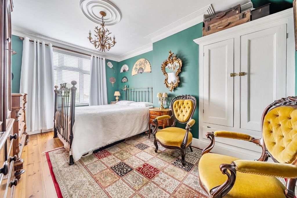 Property photo 3 of 21 1387578-10-6936F6777Fbce.Jpg