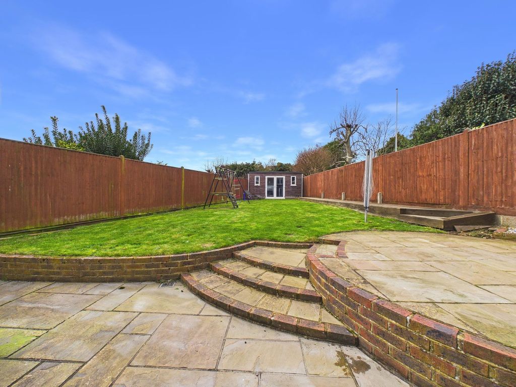 Property photo 3 of 26