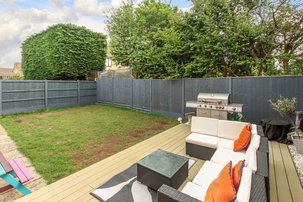 Property photo 3 of 19 Photo 3