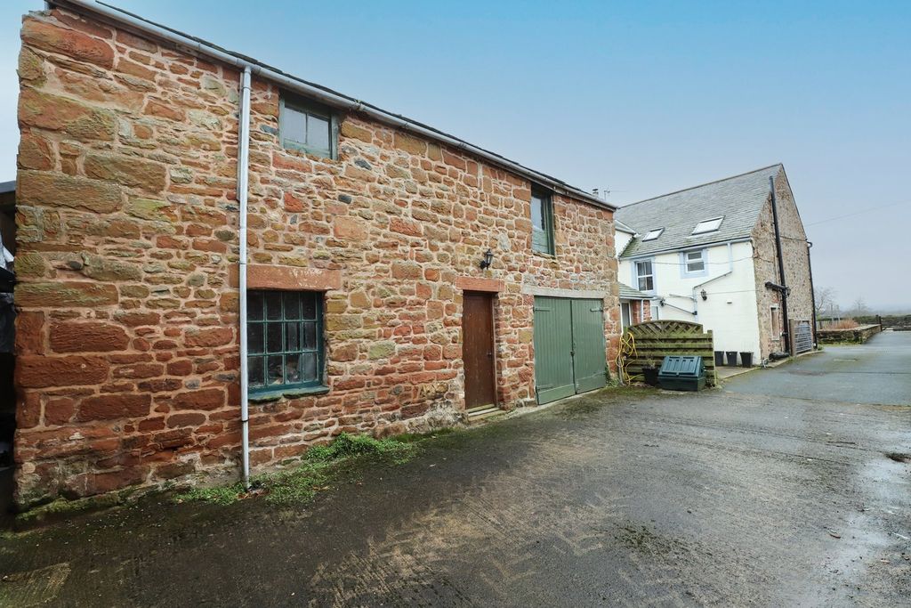 Property photo 2 of 22 Attached Barn