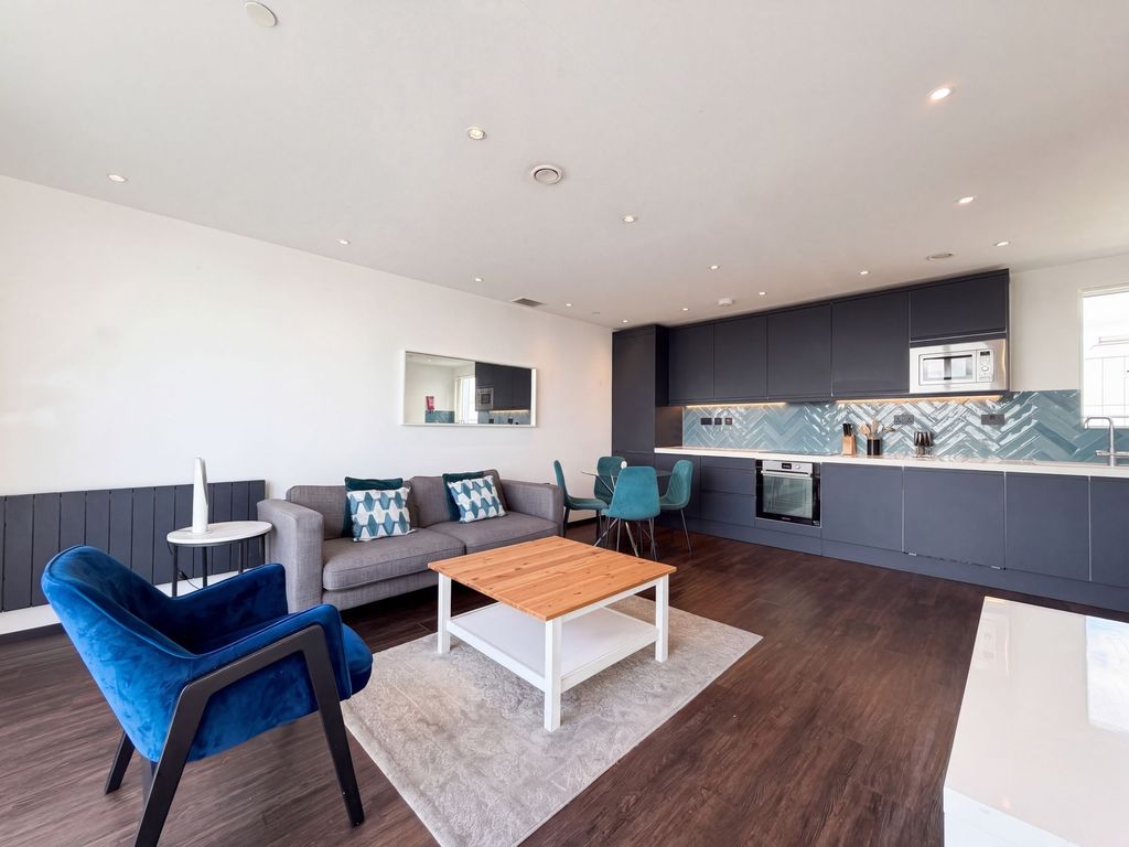 Property photo 1 of 18