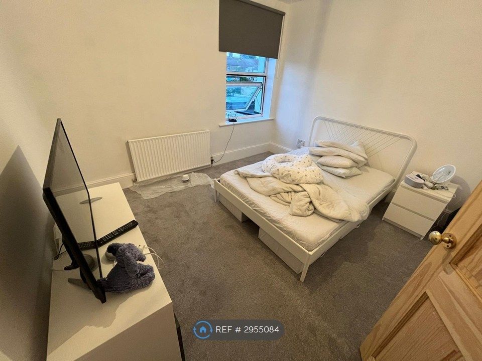 Property photo 3 of 10 Bedrrom 2