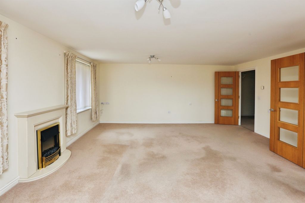 Additional image 11 of 2 bed flat for saleSopwith Road, Eastleigh SO50
