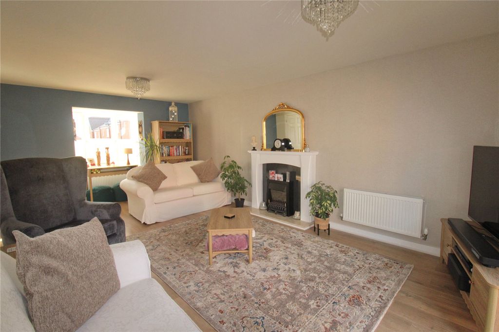 Property photo 3 of 27 Picture No. 36