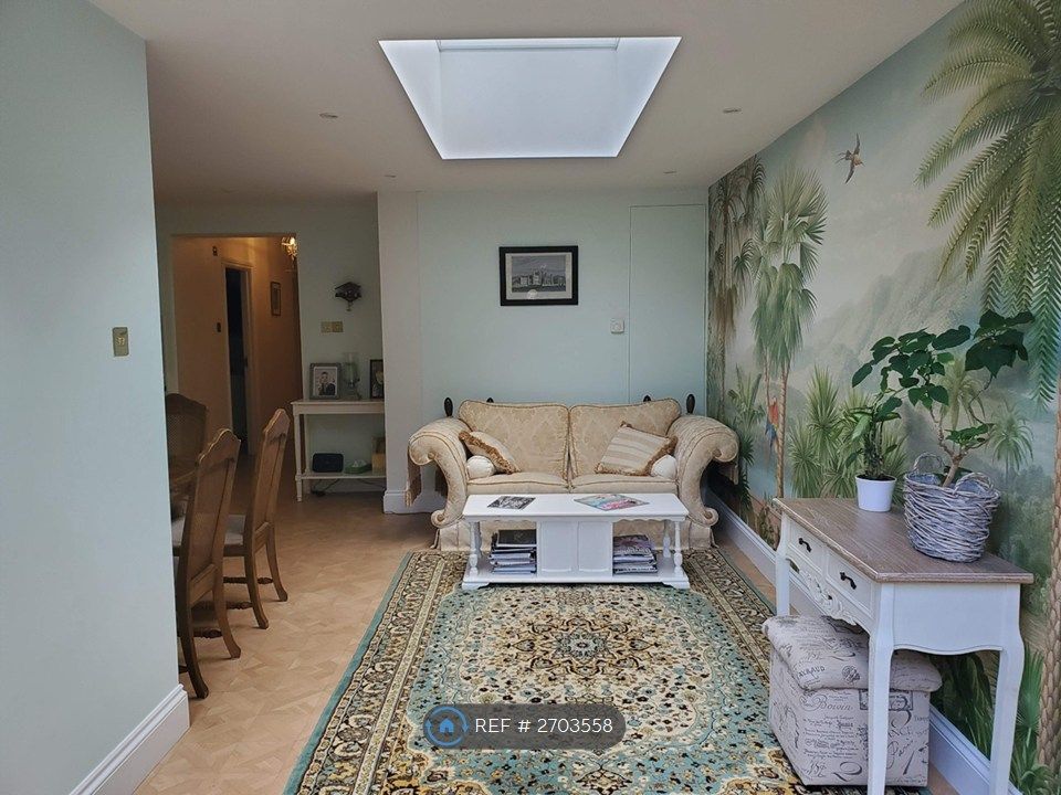 Property photo 3 of 21