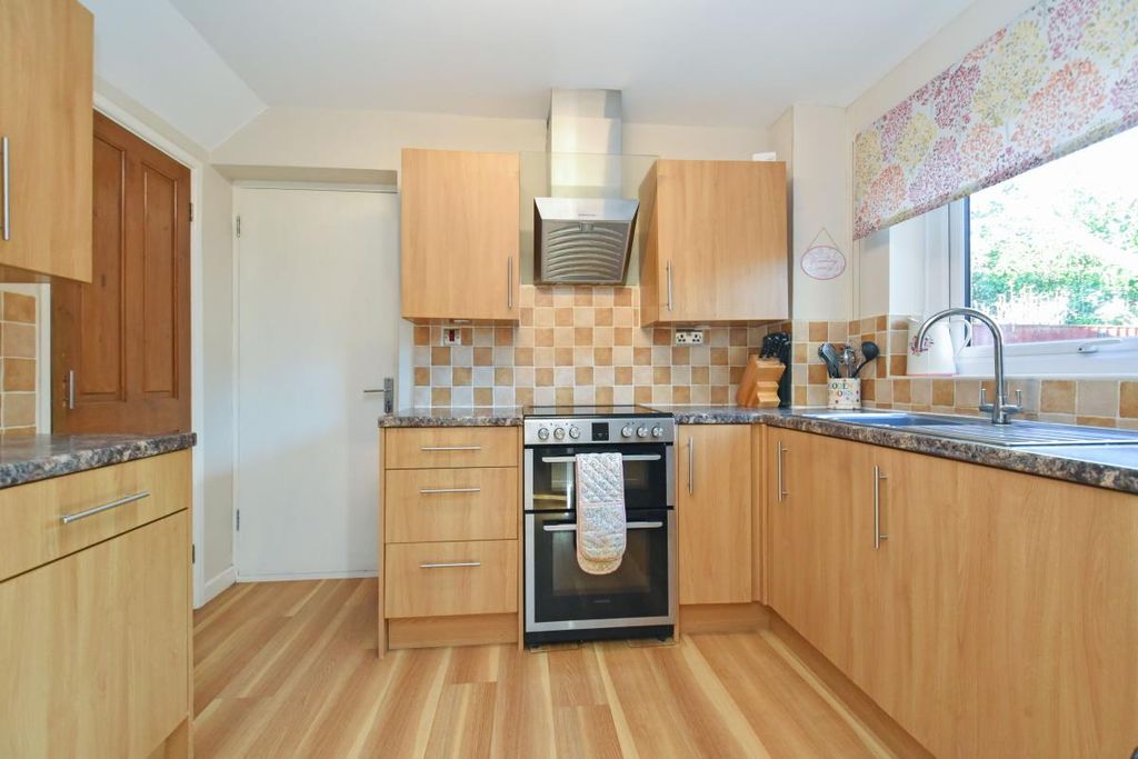 Property photo 3 of 17 Ph15_6309315.Jpg