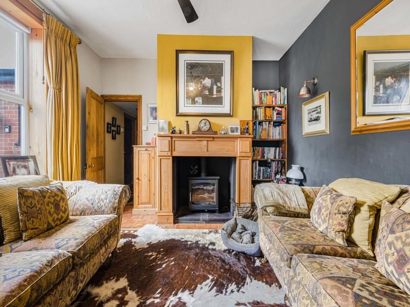Property photo 2 of 40