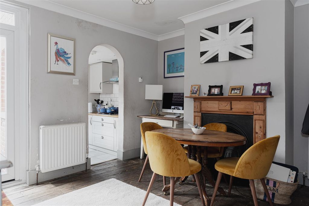 Property photo 2 of 14 14.Jpg