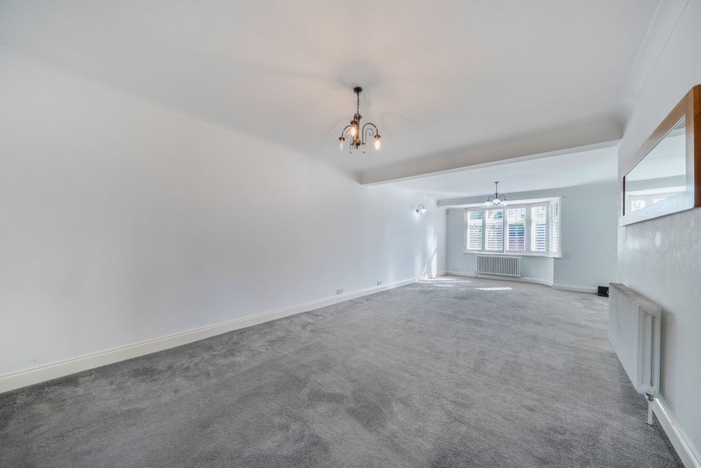 Property photo 3 of 21 5128984