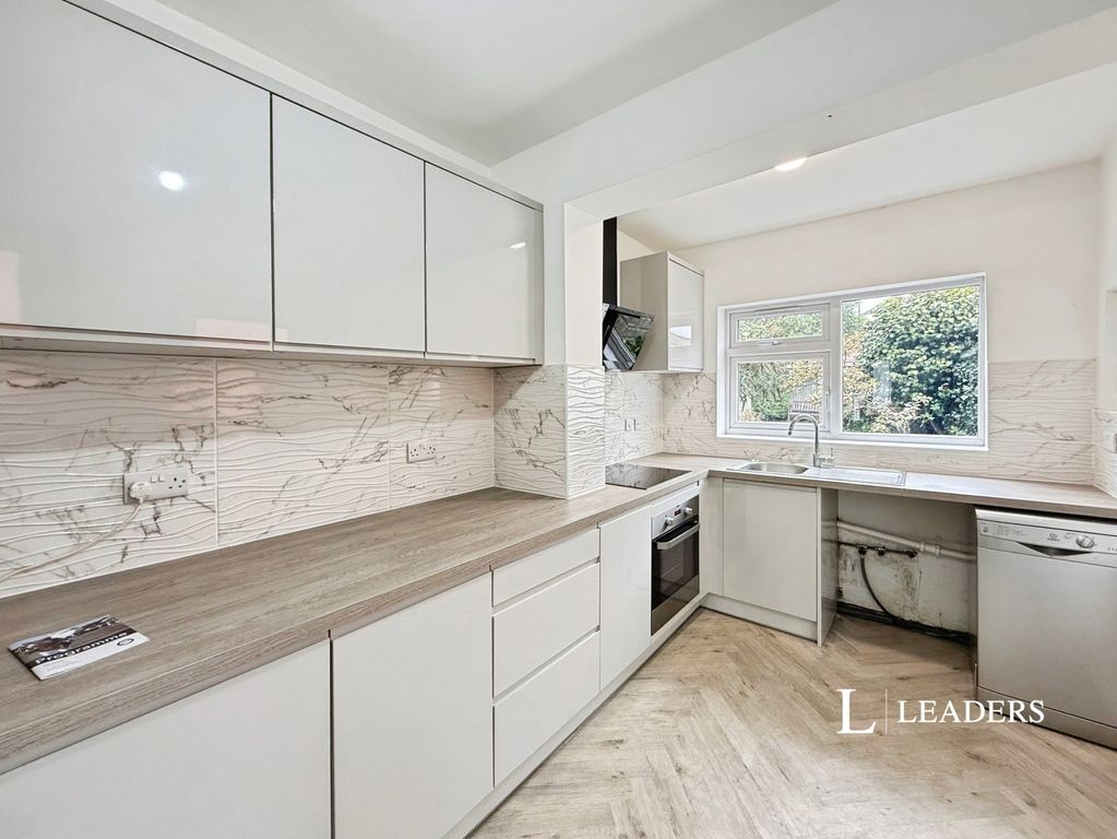 Property photo 2 of 20 Pbox-Img.Jpg