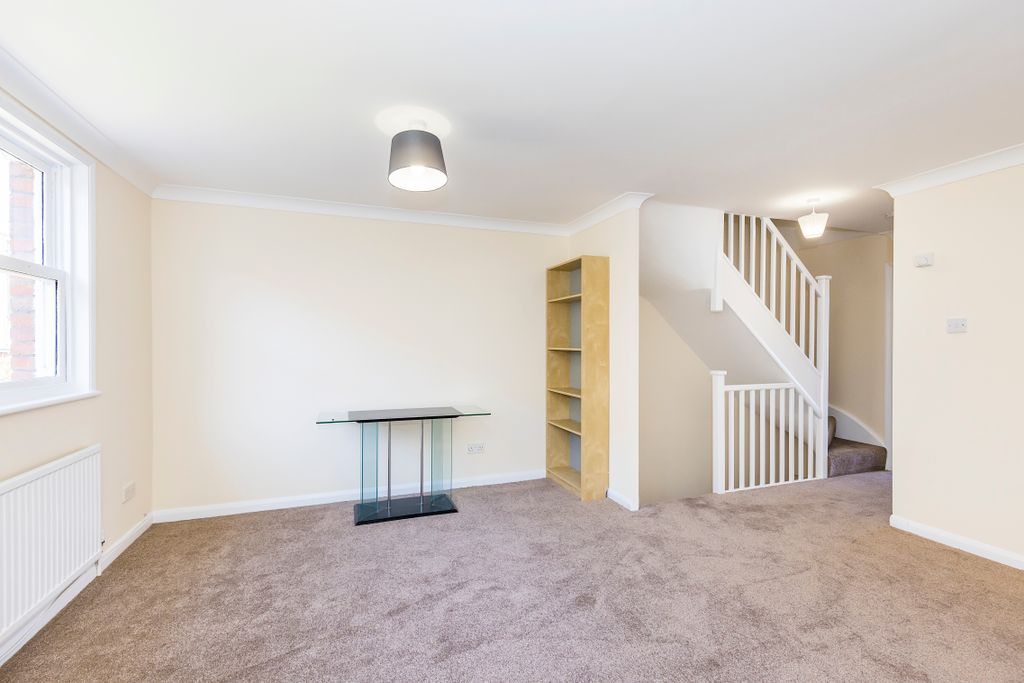 Property photo 3 of 24