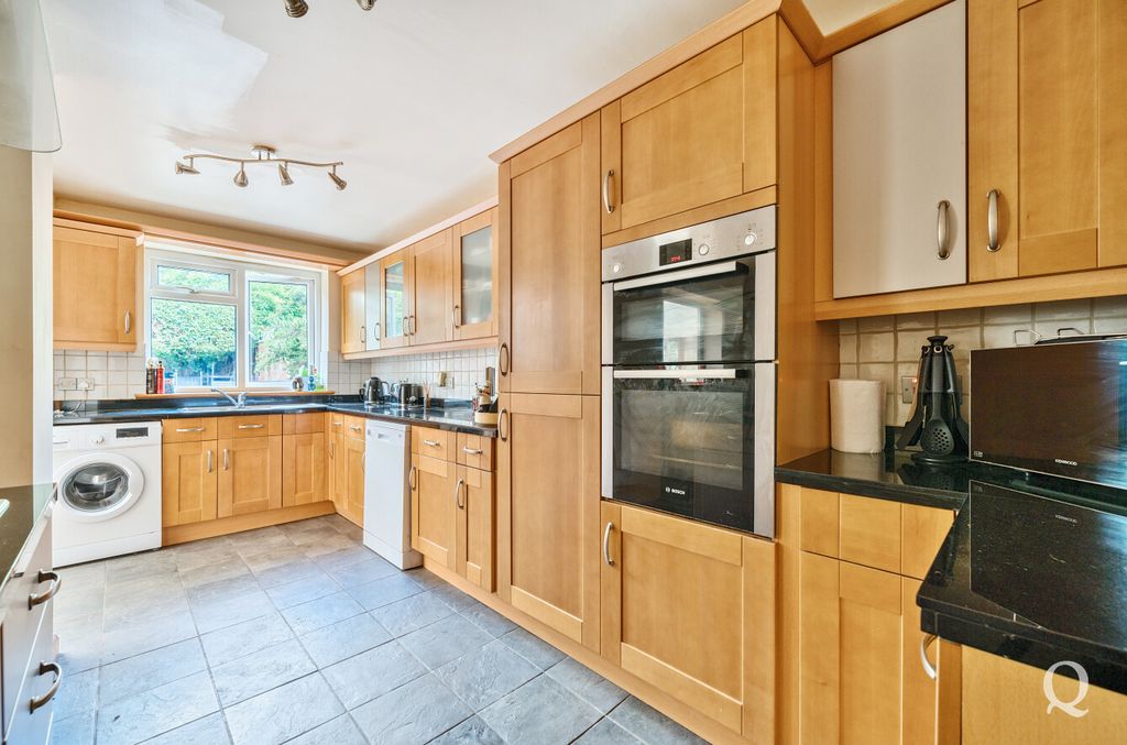 Property photo 2 of 20 1F7F6909-021E-45c...