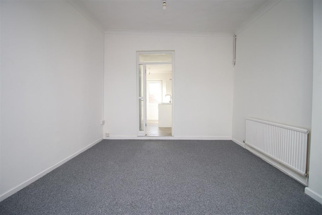 Additional image 14 of 3 bed semi-detached house to rentWhitting Street Porth, Porth CF39