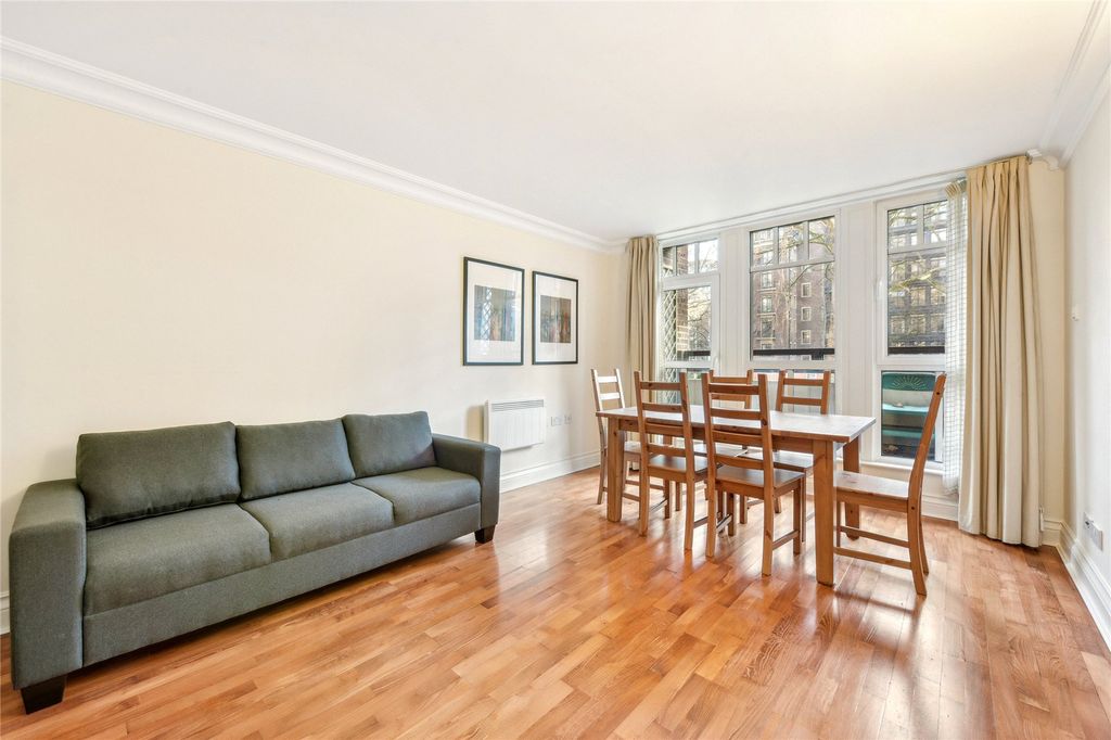 Property photo 3 of 8 Reception Room