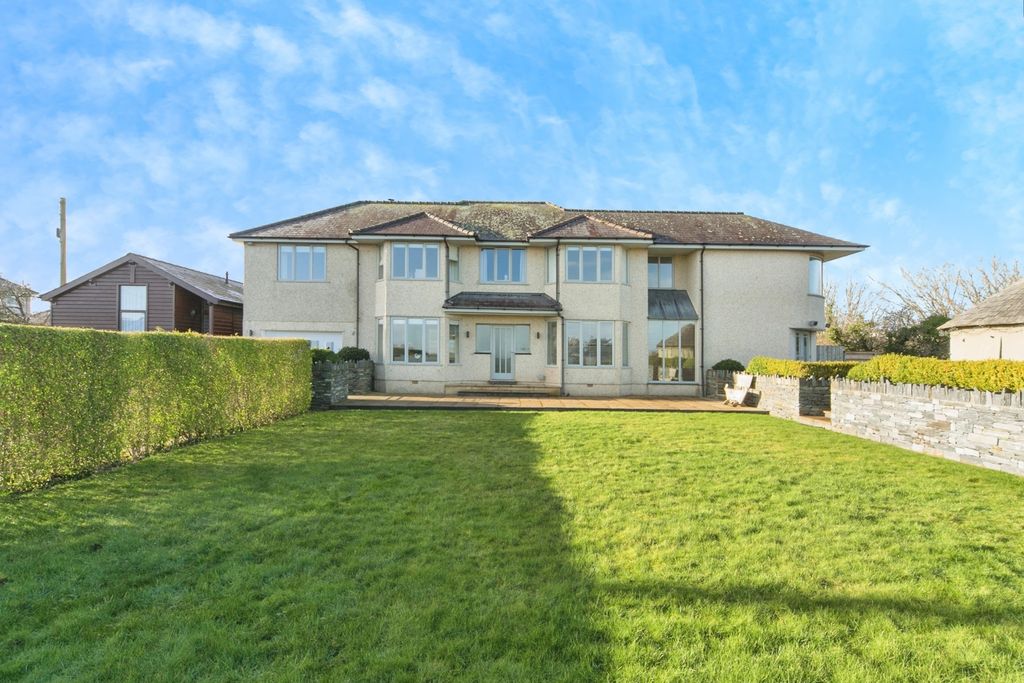 Property photo 2 of 24 Pbox-Img.Jpg