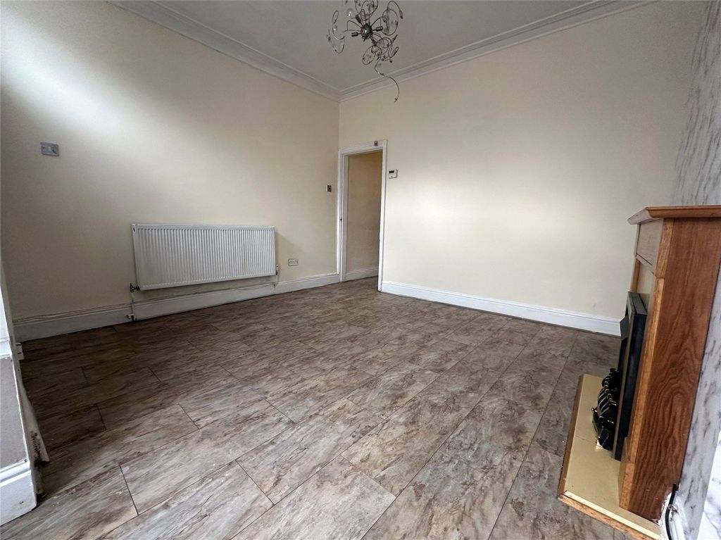 Property photo 3 of 16 Picture No. 04