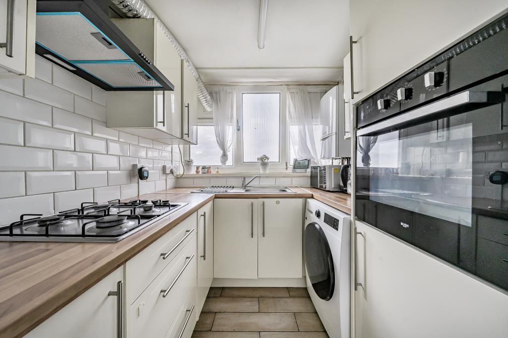 Property photo 3 of 12 Kitchen