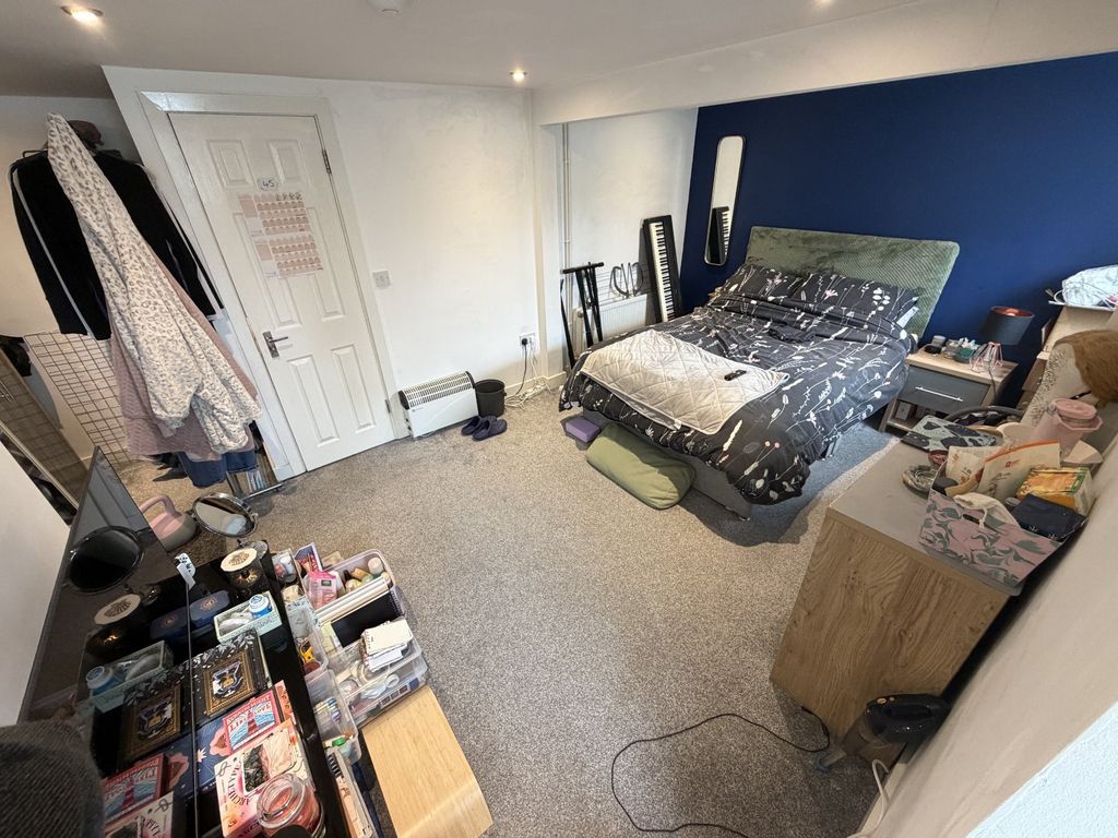Property photo 2 of 8 Picture No. 03