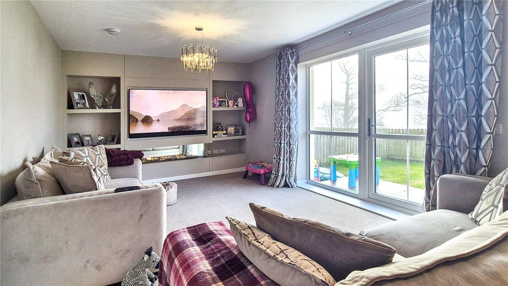 Property photo 3 of 24 Picture No. 22