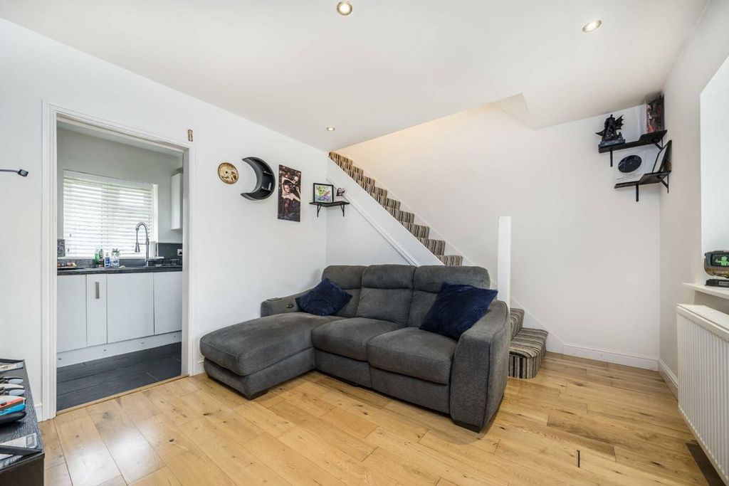 Property photo 2 of 4
