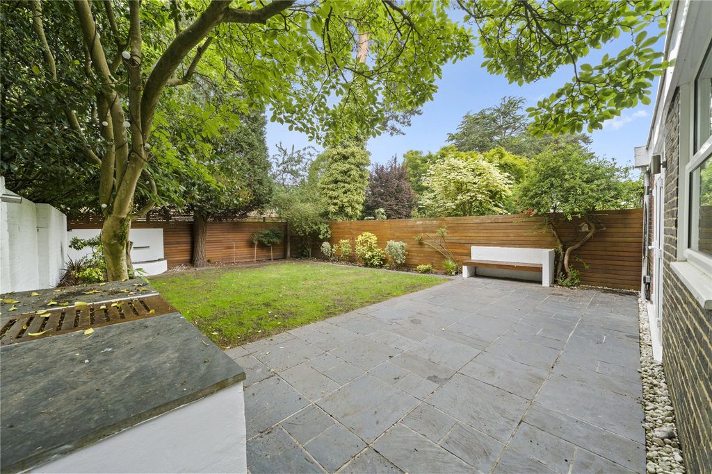 Property photo 2 of 14 Picture No. 18