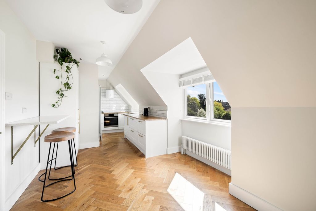 Additional image 7 of 2 bed flat for saleGodwyn Road, Folkestone CT20