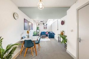 Property photo 1 of 33
