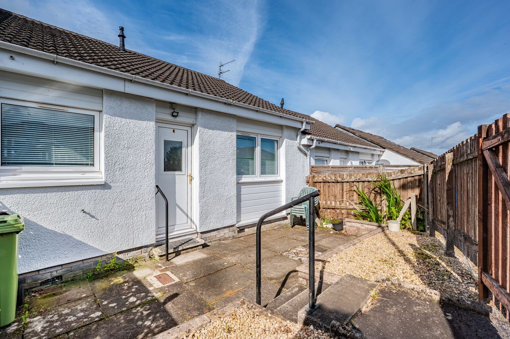 Property photo 1 of 33