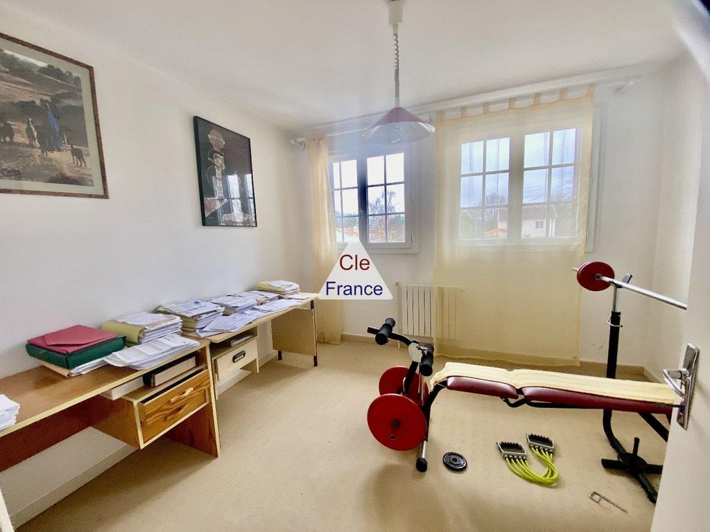 Property photo 2 of 9