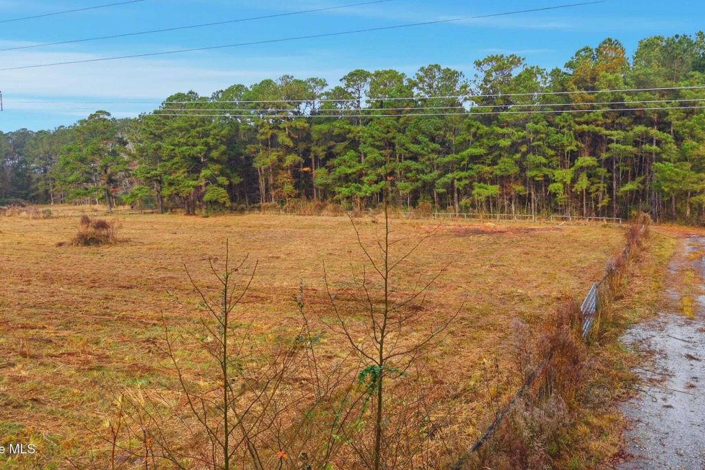 Property photo 3 of 7 <Alttext/>