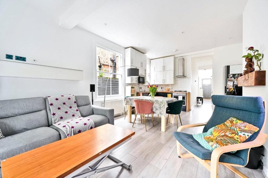 Property photo 3 of 17 Picture No. 20