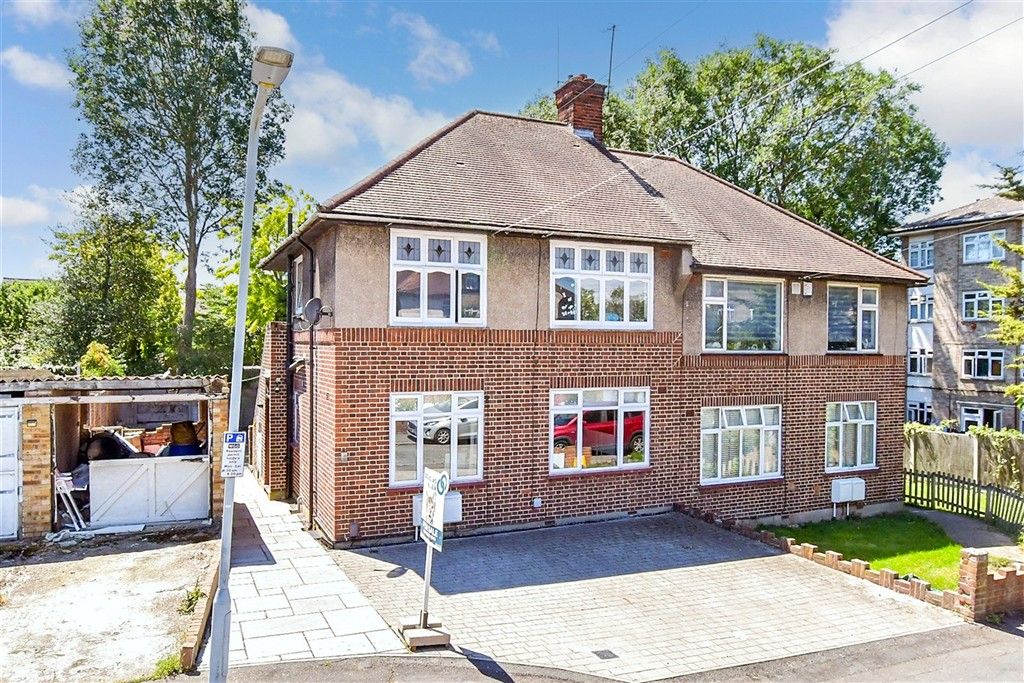 Property photo 1 of 7 External (Brochure)