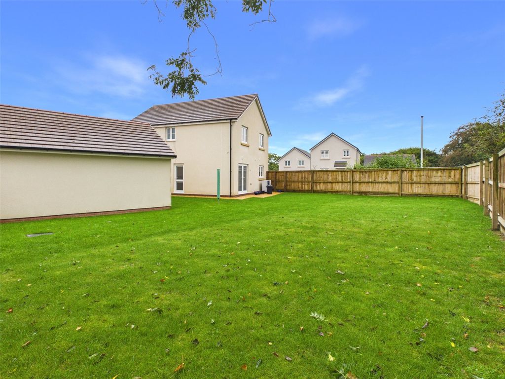 Property photo 2 of 19 Picture No. 39