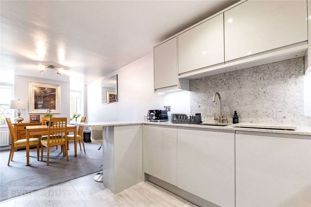 Property photo 3 of 18 Picture No. 08