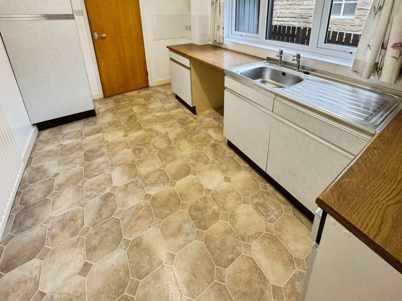 Property photo 3 of 10 Photo 9