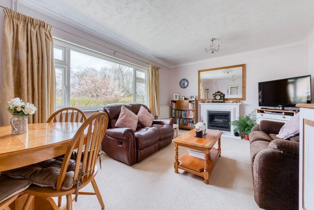 Property photo 3 of 15