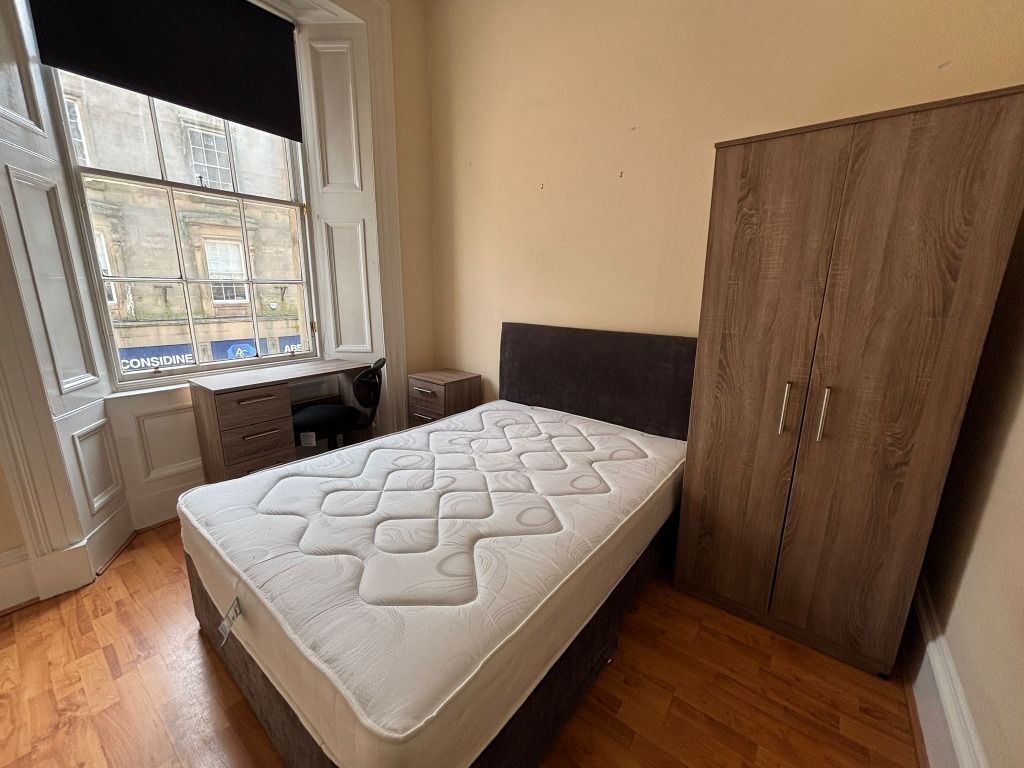 Additional image 11 of 4 bed flat to rentPort Street, Stirling Town, Stirling FK8