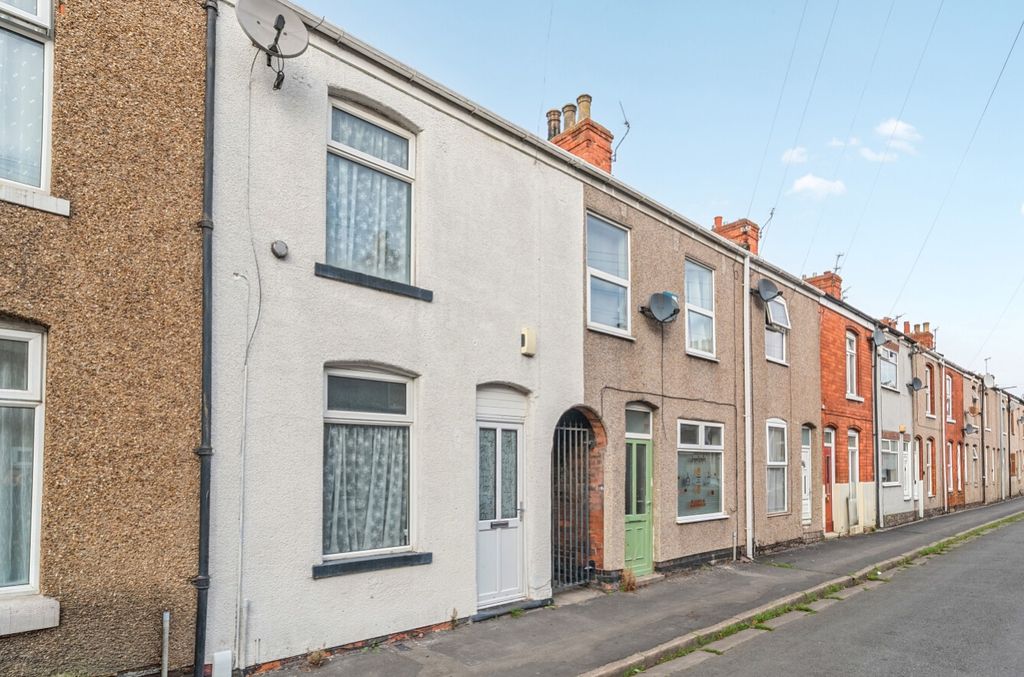 Property photo 1 of 10 1534918-1-1A13010902410