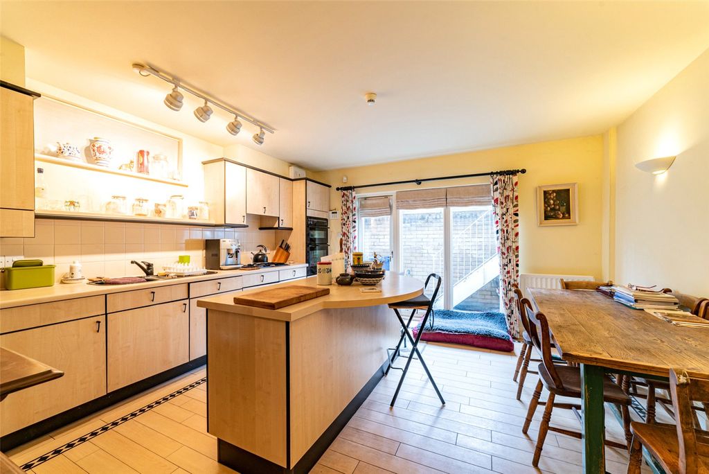 Property photo 3 of 10 Picture No. 07