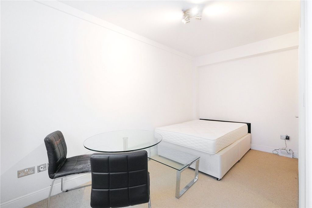 Property photo 1 of 8 Picture No. 04