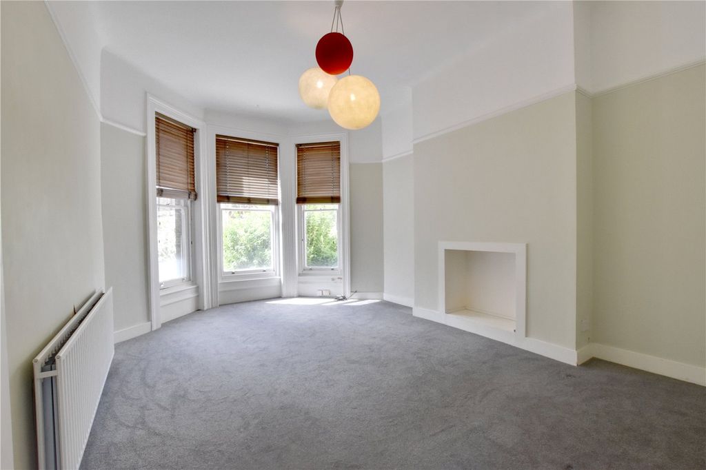 Property photo 2 of 11 Picture No. 04