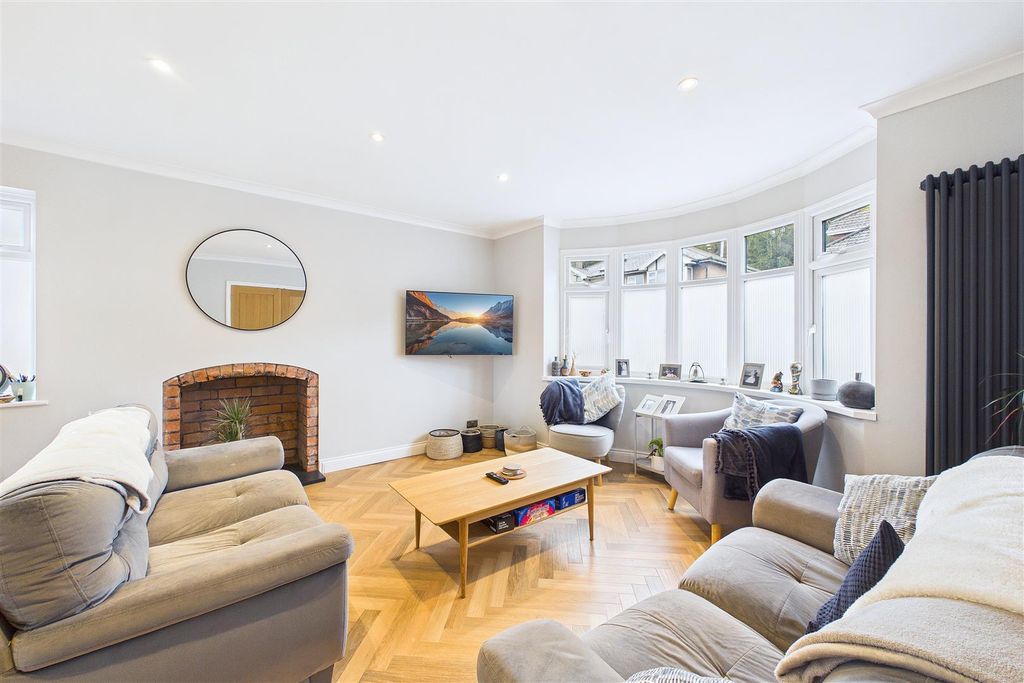 Property photo 2 of 24