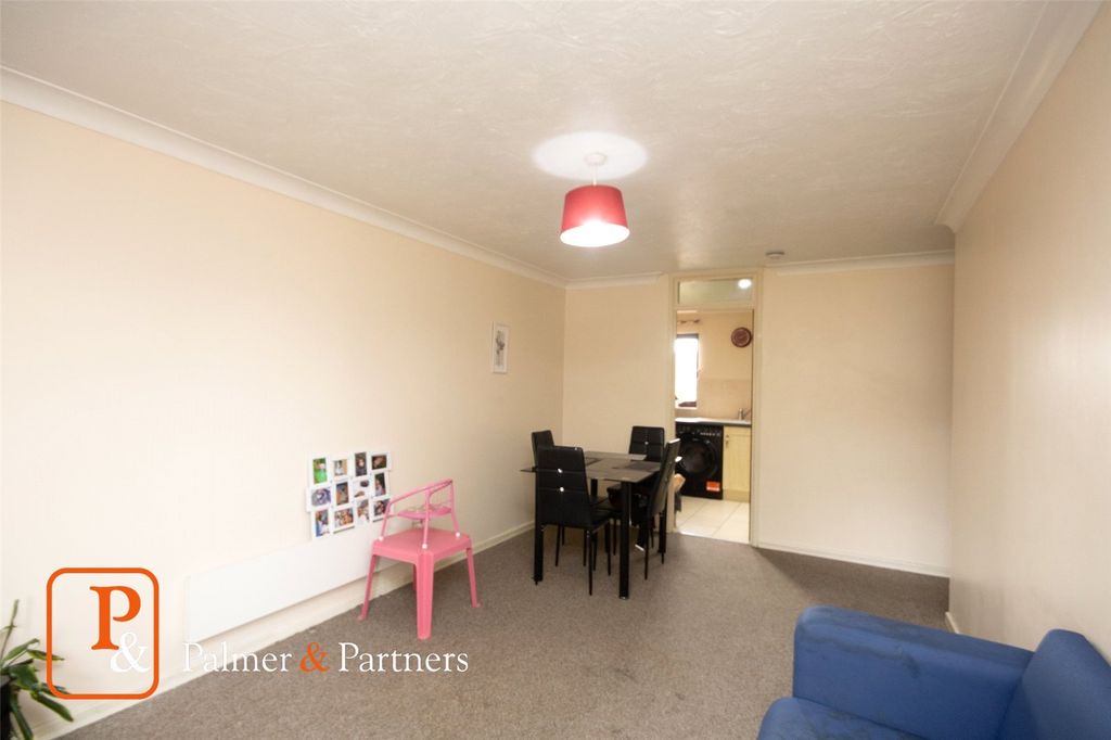 Property photo 3 of 10 Reception Room