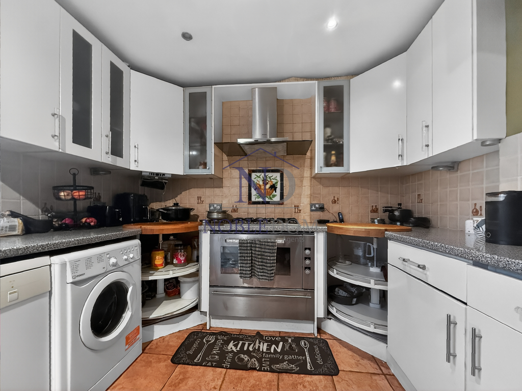 Property photo 2 of 17 Gallery