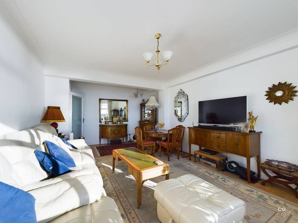 Property photo 2 of 37 4864433