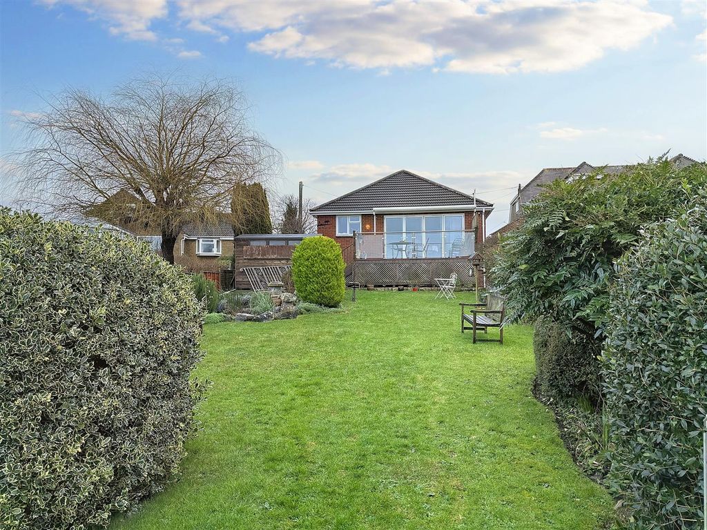 Property photo 1 of 17 Img_0547.Jpg
