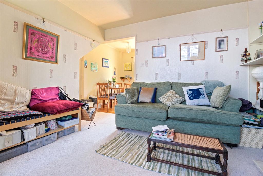 Property photo 3 of 15 Dominion Road, 107-002.Jpg