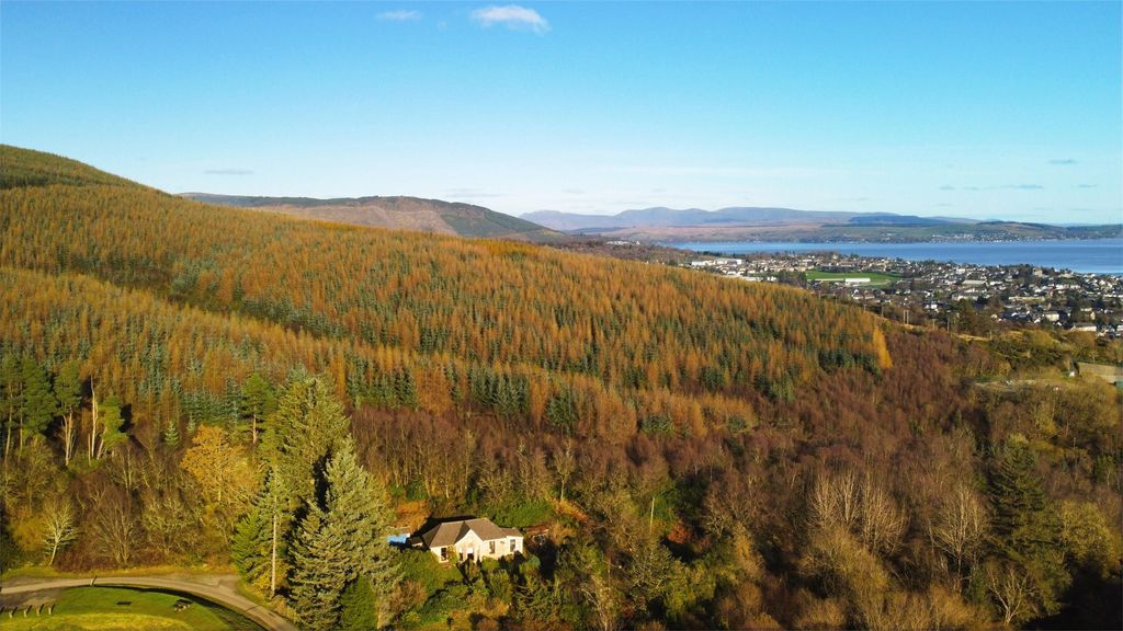 Property photo 3 of 24